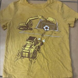 🔥5 for 20🔥 Cat & Jack t-shirt yellow 4T
